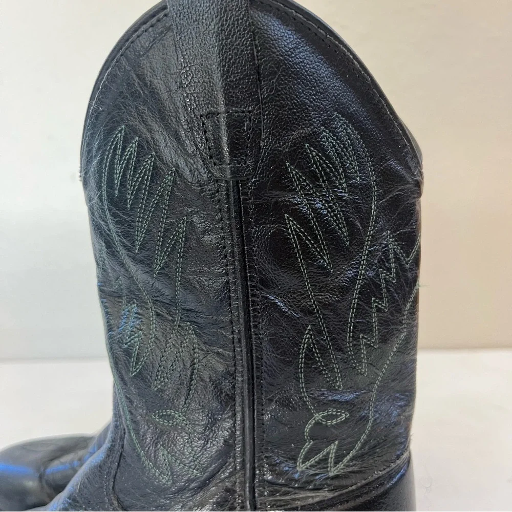 Old West black leather embroidered western boot